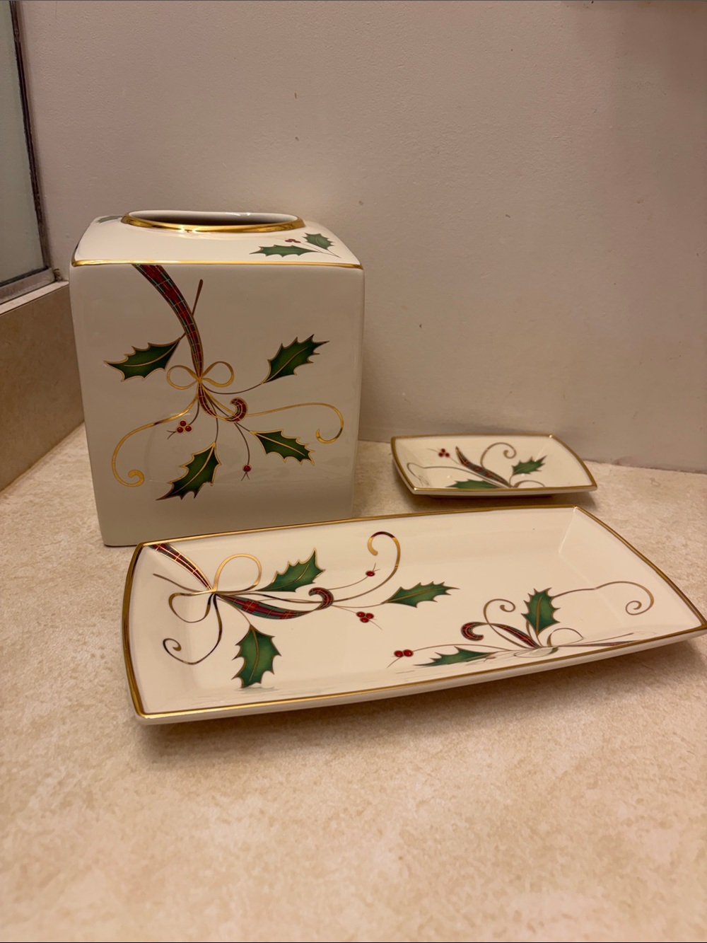 Lenox Holiday Nouveau Ceramic Tissue holder, Fingertip Tray and Soap Dish.